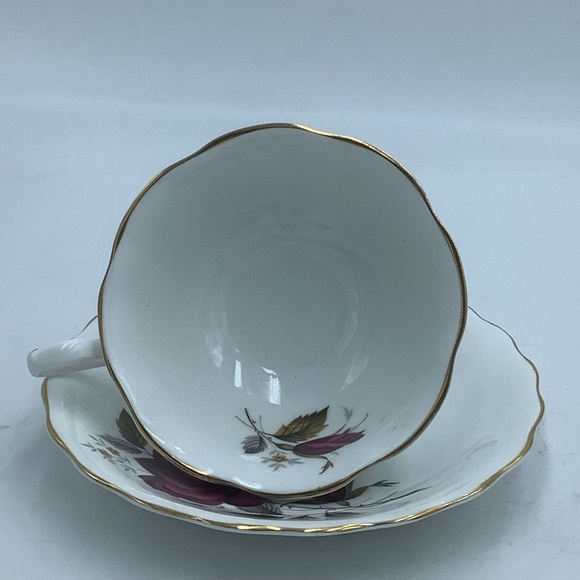 Royal Dover English Bone China Rose Teacup and Saucer - Picture 6 of 12